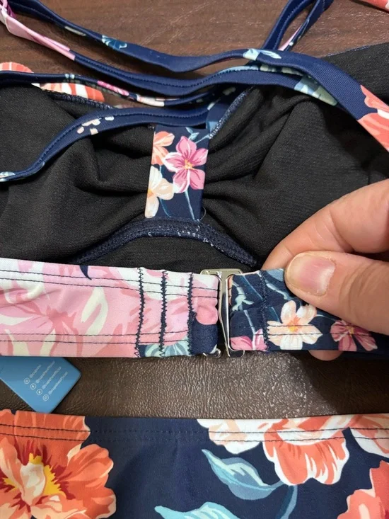 Cupshe Navy Floral Two-Piece Bikini - NWT-M - Picture 4 of 6